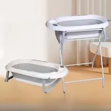 Mesa de Cuidados para Recém-Nascidos com Banheira